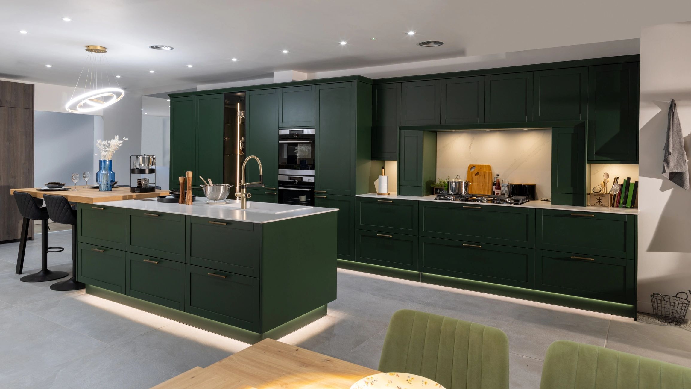 Cabinet collections for kitchen remodeling