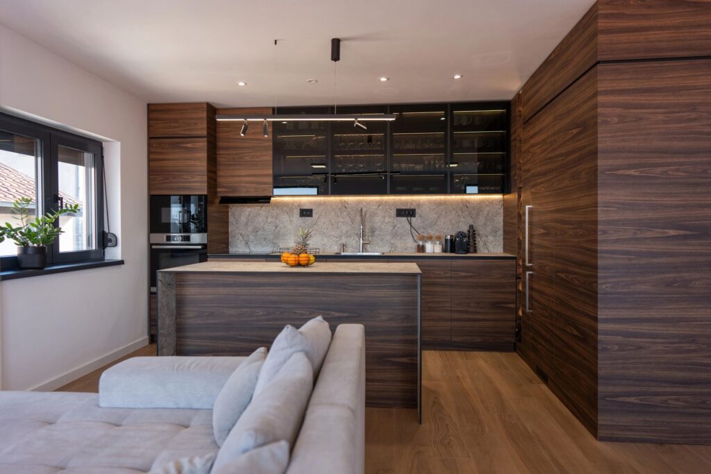 Choosing Cabinets in Aiea and Honolulu for a Better Kitchen Layout
