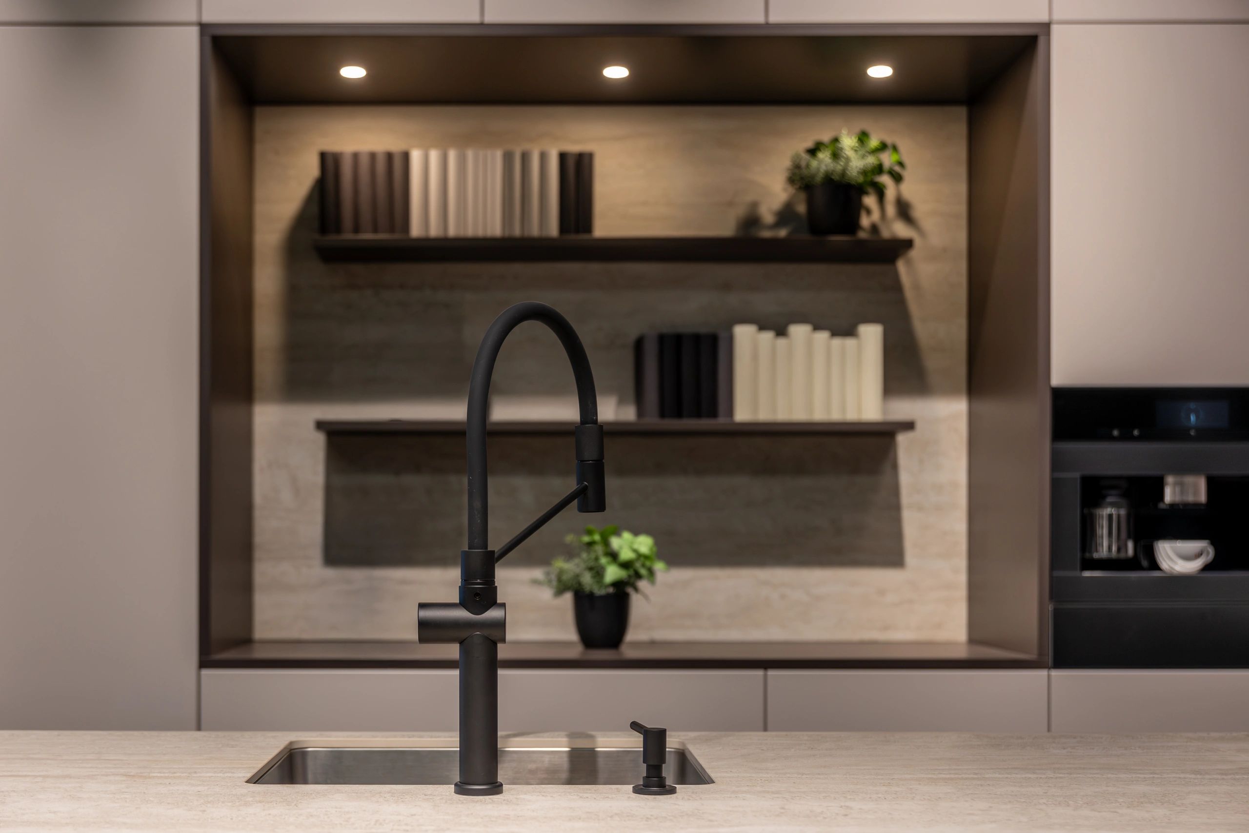 How to Choose the Right Sink for an Aiea Kitchen or Bathroom